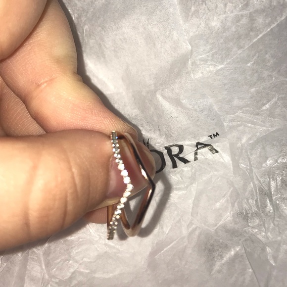 Pandora Jewelry - FINAL DROP Pandora RoseGold Shimmering Wish Ring 9